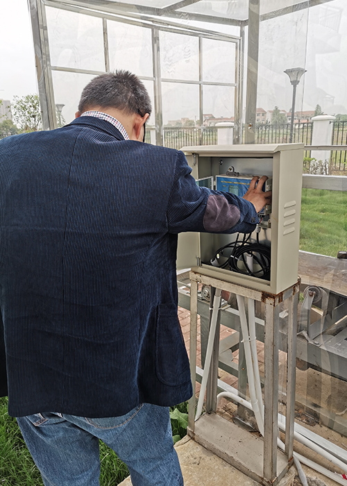 為某環(huán)保企業(yè)指導(dǎo)安裝超聲波液位計